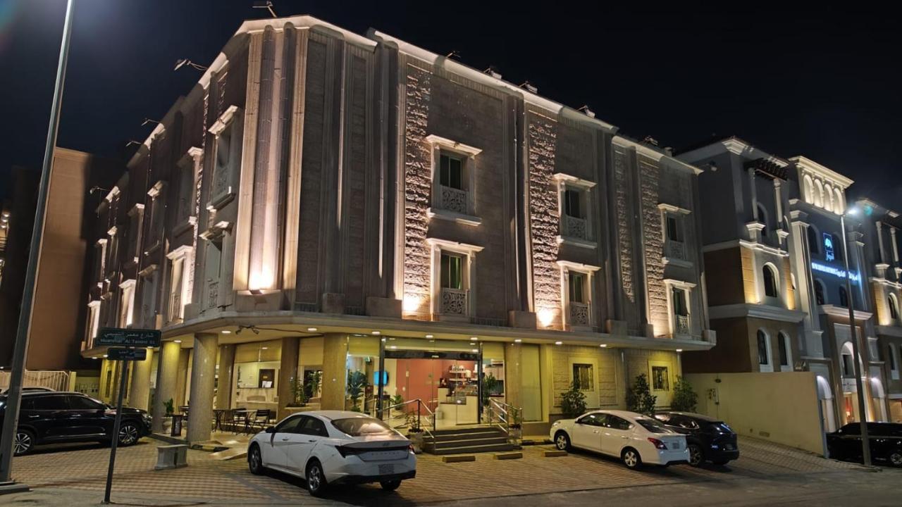 Plaza Home Khobar Extérieur photo