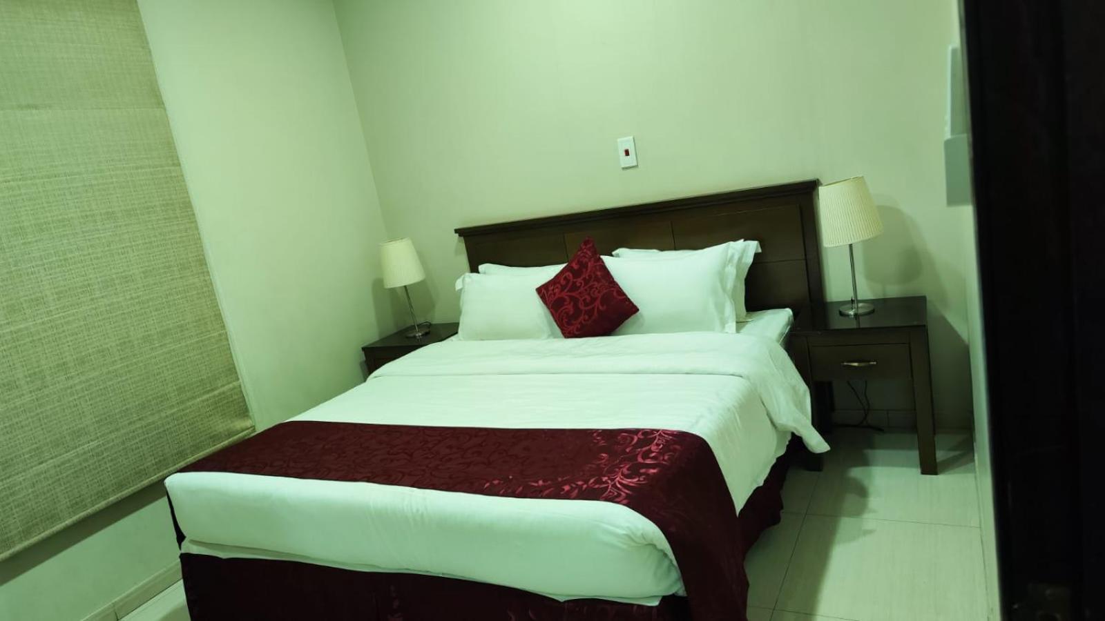 Plaza Home Khobar Extérieur photo